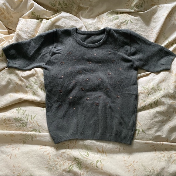 Floral Sweater - Picture 1 of 2